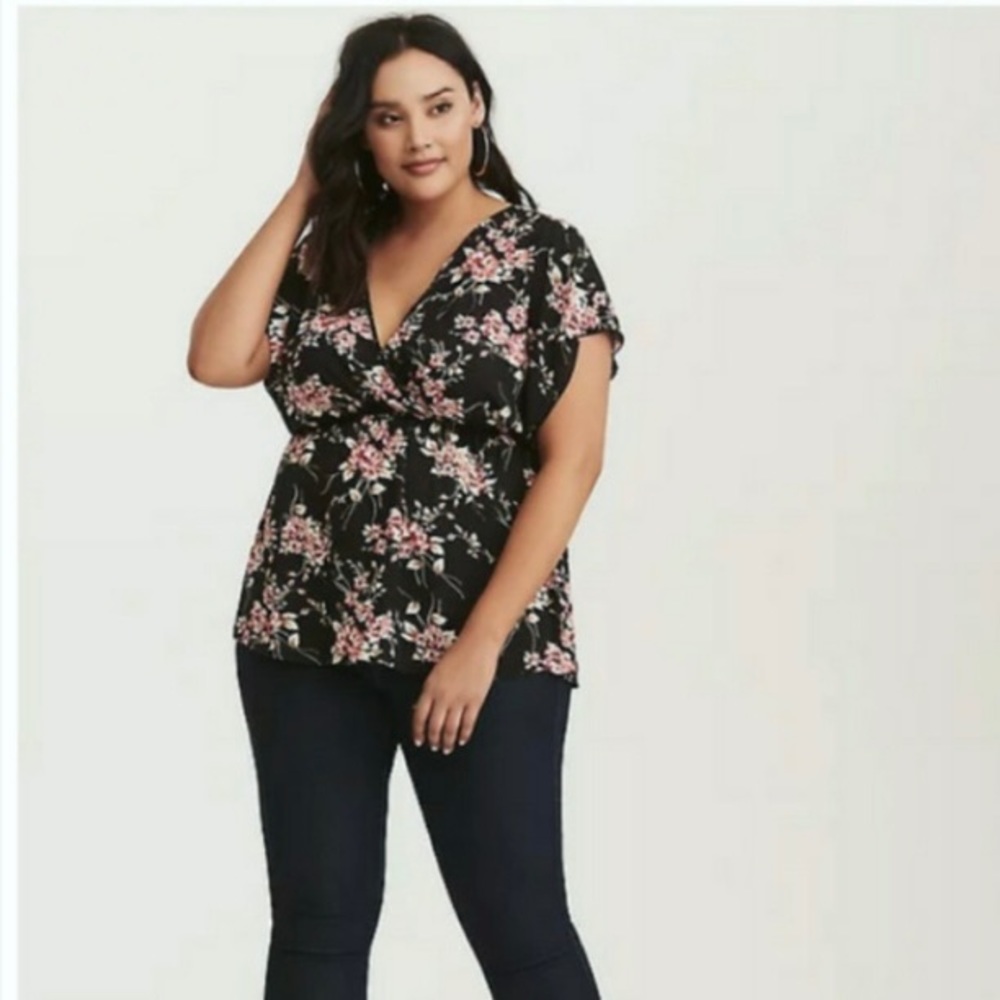 T O R R I D Chiffon Wrap Black Floral Kimono Top - image 1